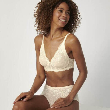 Бюстгальтер Triumph Amourette Charm N