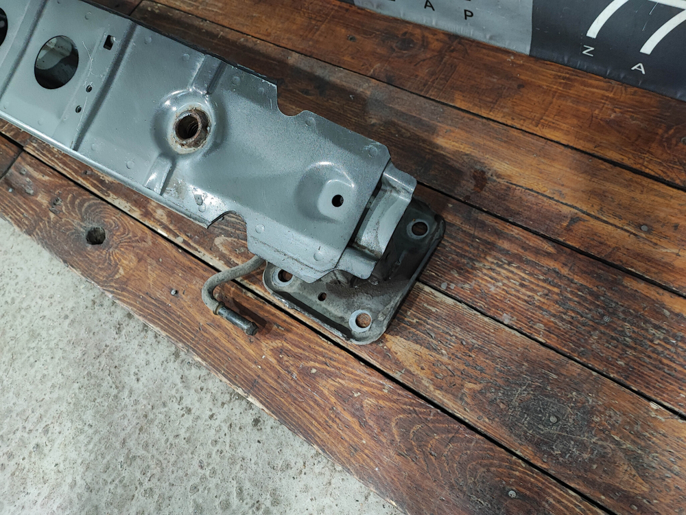 Усилитель заднего бампера Mazda CX-5 Б/У Оригинал KD5350260D