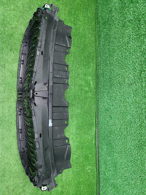 Решетка радиатора BMW X5 G05 (2018-2023)