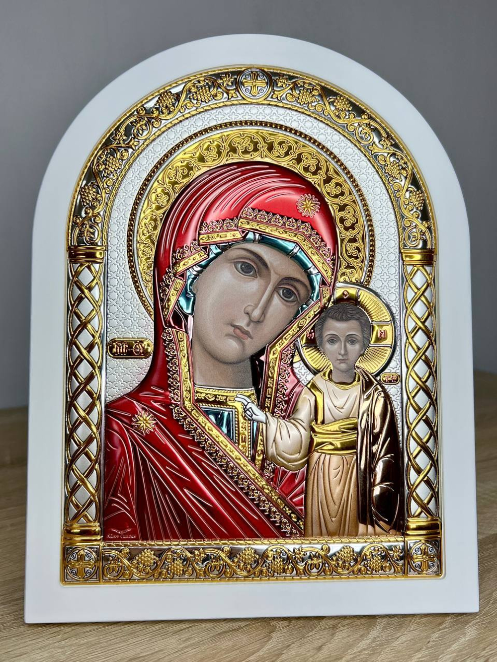 Казанская БМ, икона арочная, белое дерево, эмаль 206х275