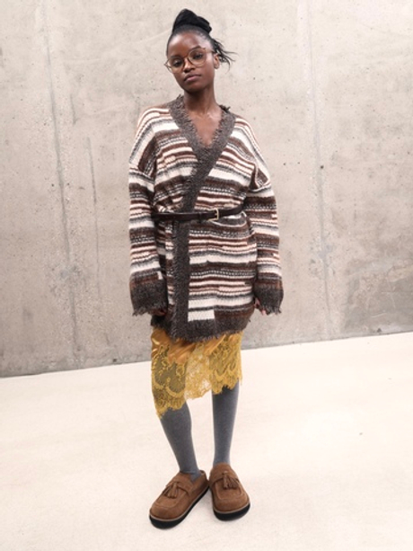 Горчичная сатиновая юбка Coline с кружевом