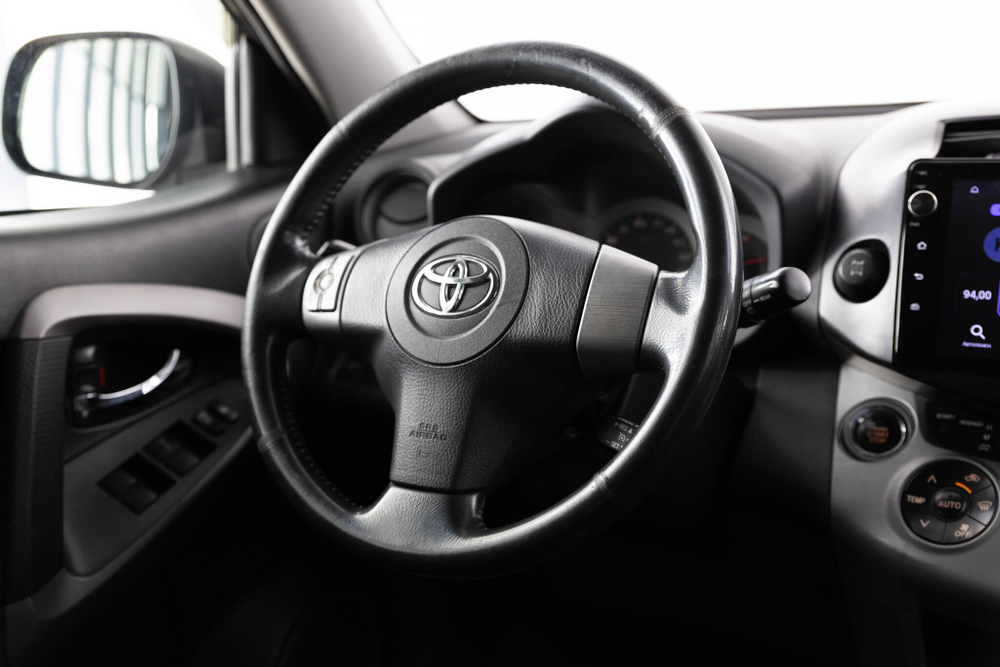 Toyota RAV4, 2006 год