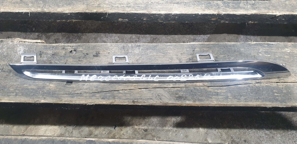 Молдинг решетки радиатора Mercedes GLC (X253) 15-19 Б/У Оригинал A2538880485
