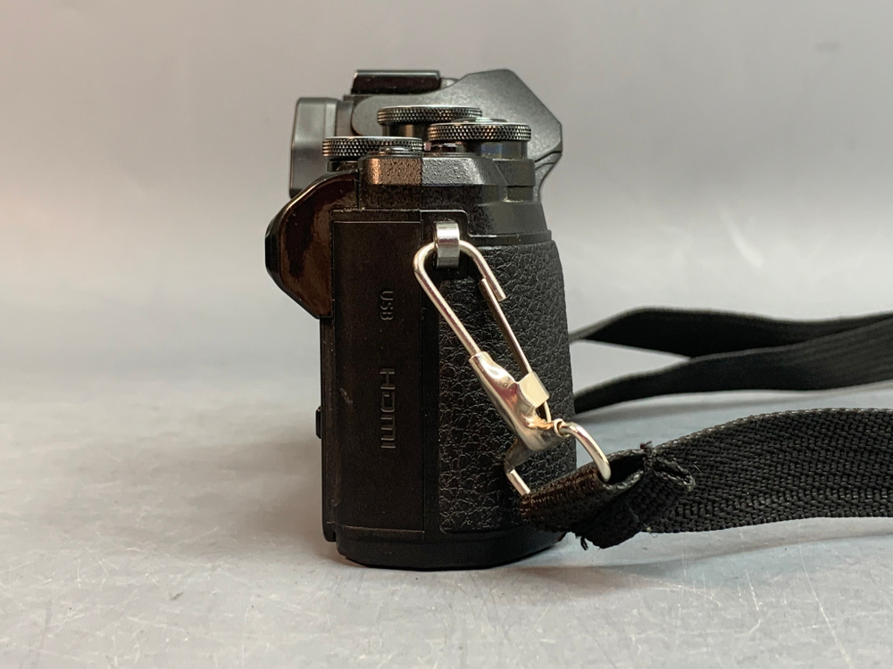 Olympus OM-D E-M10 Mark III 35.100 пробега