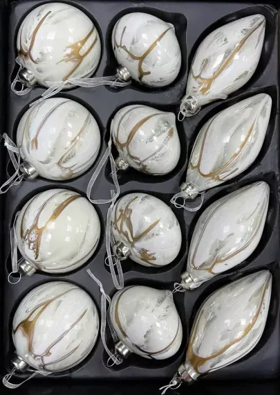 Набор стеклянных украшений Рождественская акварель 80 мм., 12 шт., белый с золотом, Christmas DeLuxe (87204)