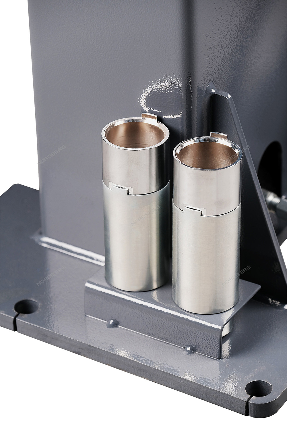 NORDBERG (N4124H-4,6T) Подъемник 2х стоечный 380В, г/п 4.5т, с верхней синхронизацией и электростопорами