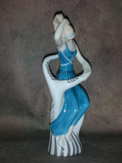 Статуэтка. Фарфор. Дама Лесная нимфа. Royal Doulton. Англия