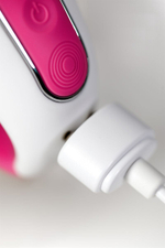 Ярко-розовый вибратор Satisfyer Mr. Rabbit с клиторальным отростком - 22,1 см. (Цвет: ярко-розовый)