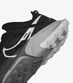 NIKE / Кроссовки мужские