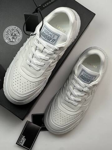 Кроссовки Versace