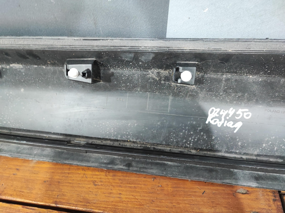 Накладка двери передней правой Skoda Kodiaq 16-нв Б/У Оригинал 565854940