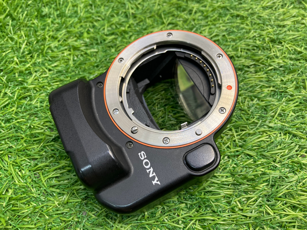 Sony LA-EA4