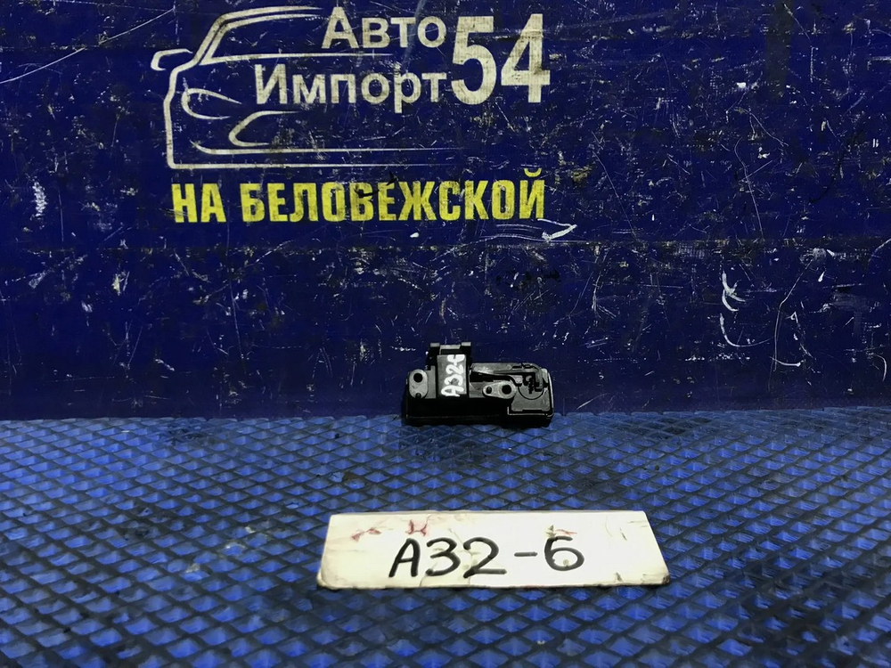 Бардачок пассажирский NISSAN CEFIRO 1994