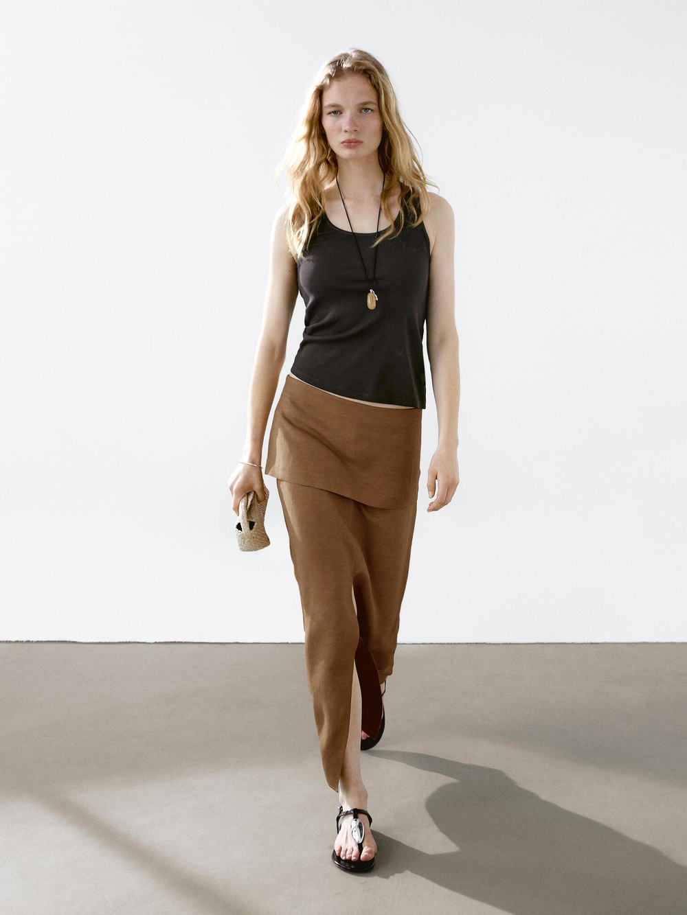 Massimo Dutti Короткая юбка из струящейся ткани с корсетным поясом, горчичный