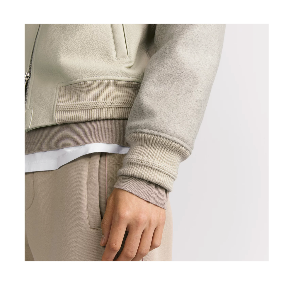 Мужской кожаный жакет Dior Varsity с вышивкой CD Icon, бежевый