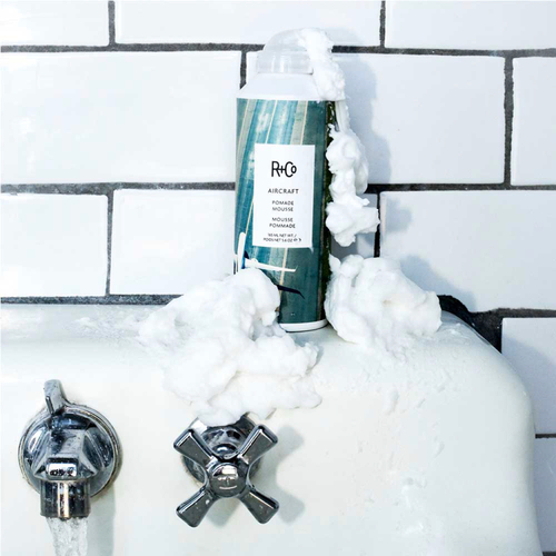 R+CO AIRCRAFT Pomade Mousse / ЛЕТУЧИЙ ГОЛЛАНДЕЦ помада-мусс для укладки, 166 мл