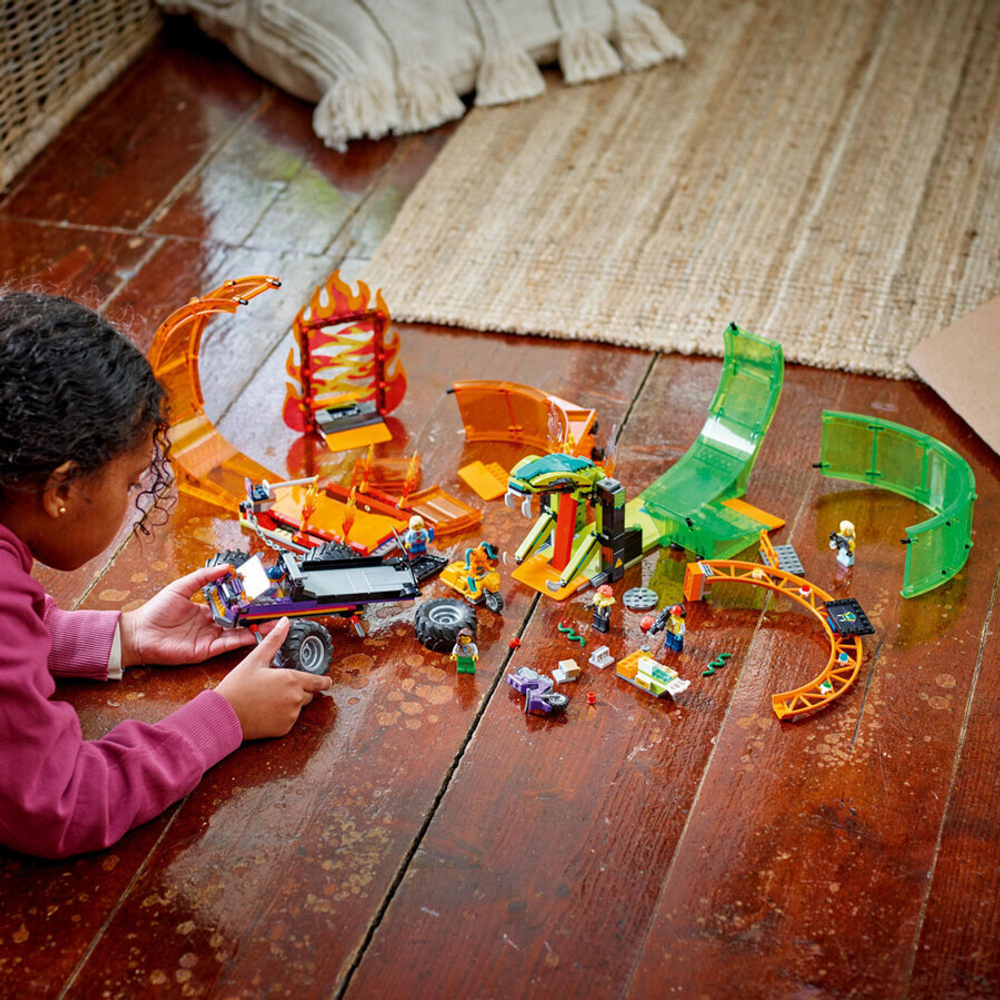 Конструктор LEGO City 60339 Трюковая арена «Двойная петля»