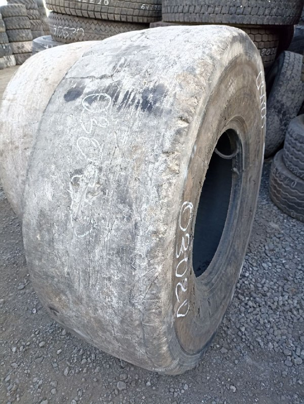 17.5R25 Bridgestone VSMS шина б/у