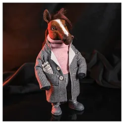 Конь в пальто