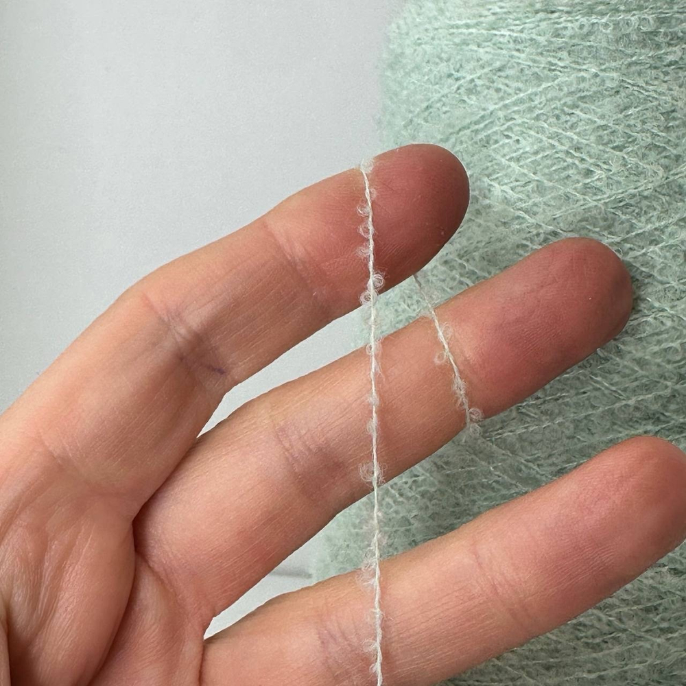 AGILE - Industria Italiana Filati; 60% вспушенный меринос, 30% п/а, 10% мохер; 800м/100гр; col. 357, цвет: мятный; S709