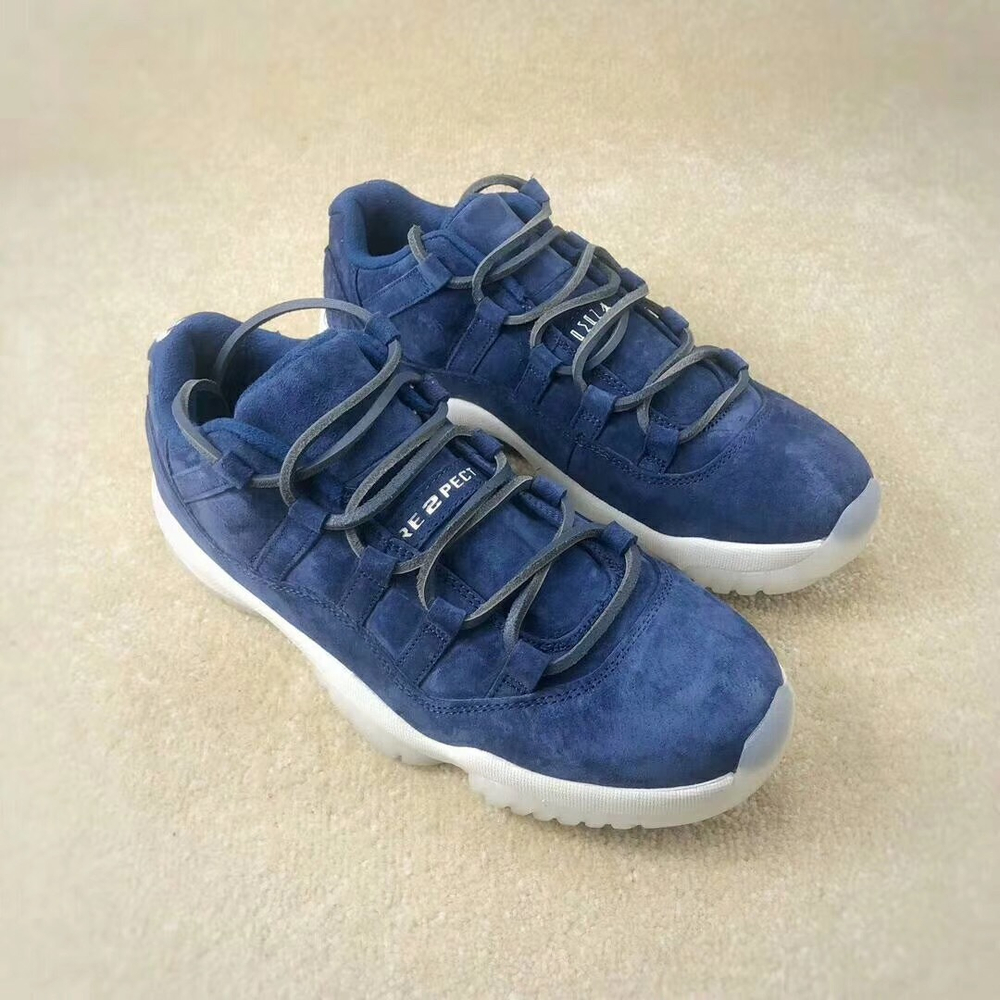 AIR JORDAN 11 RETRO LOW "JETER"