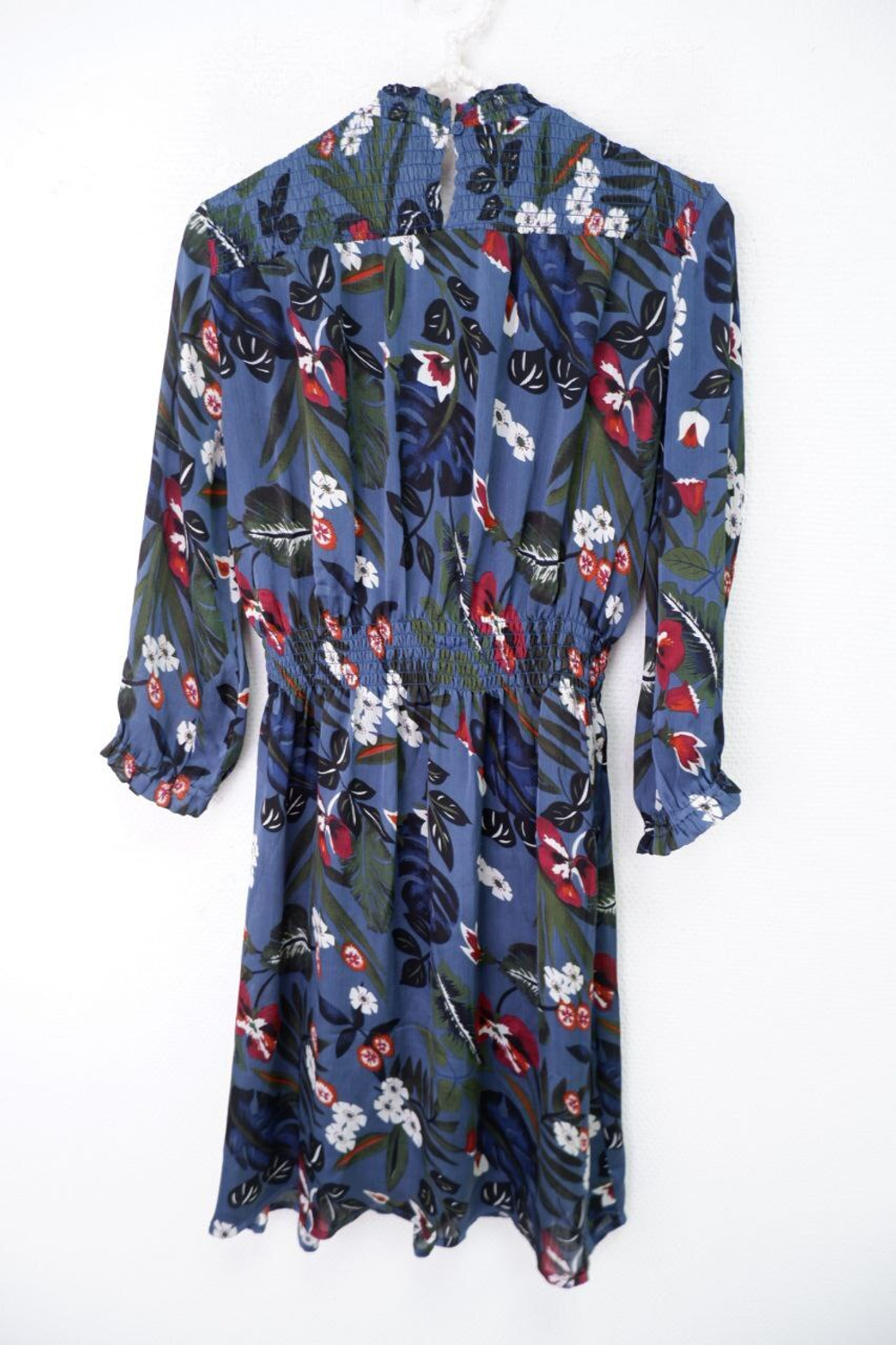 Платье Concept Club c цветами 40 размер