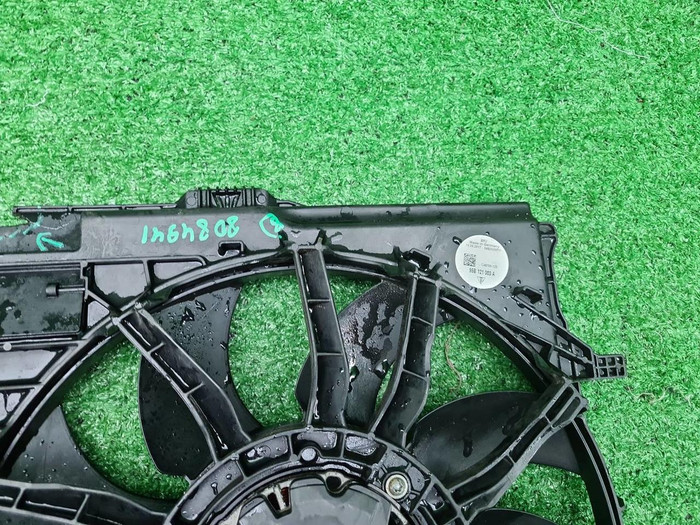 Диффузор с вентиляторами Porsche Macan 95b (14-нв)