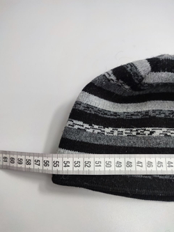 Шапка в полоску