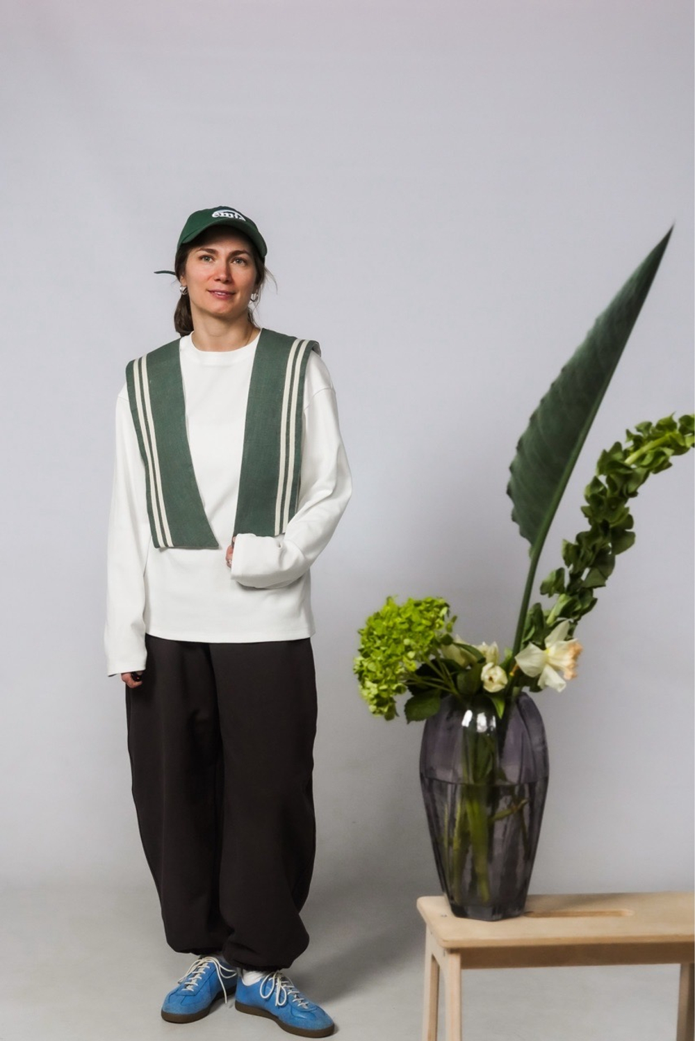 Воротничок-морячка из крапивы цвета хвои