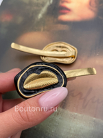 Заколка "Губы" золотистая с черной эмалью Скиапар. состаренный эффект винтаж