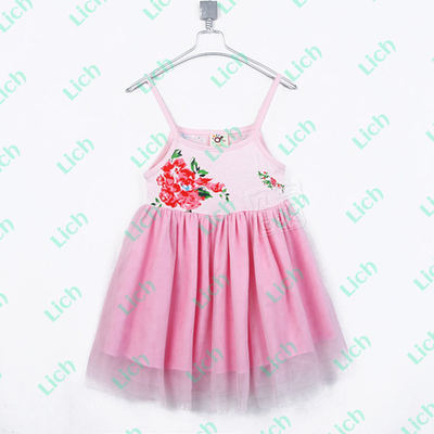 Платье с принтом цветов и пышной юбкой