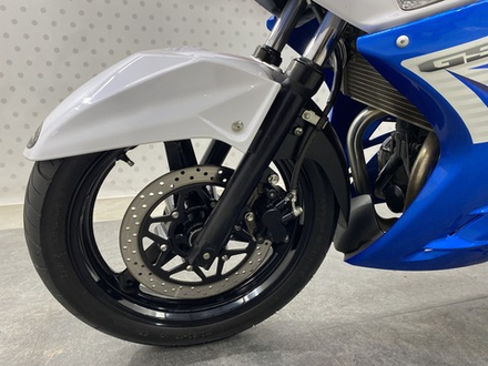 Suzuki GSR250F , 2016