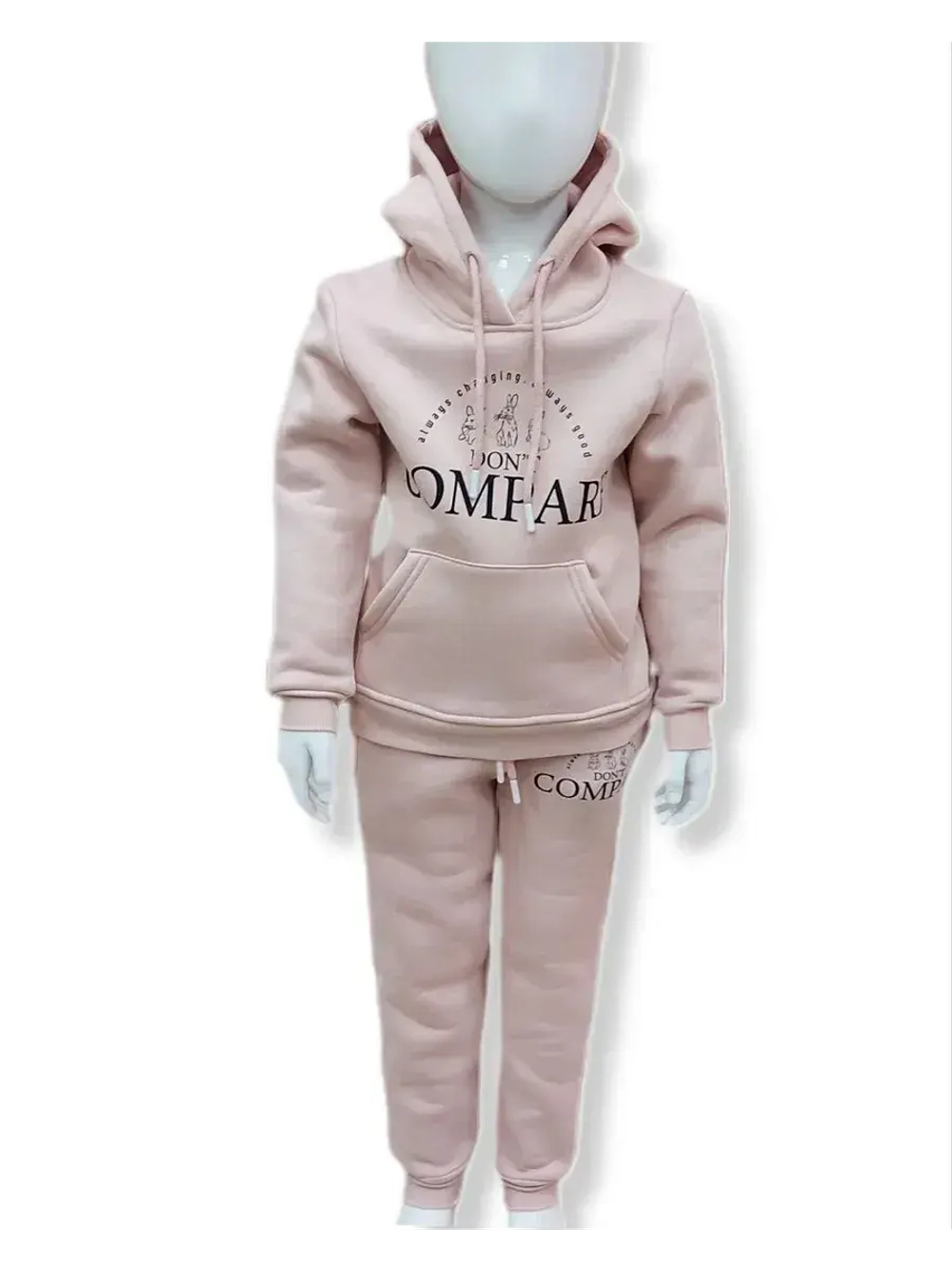 Спортивный костюм для девочки с начесом.