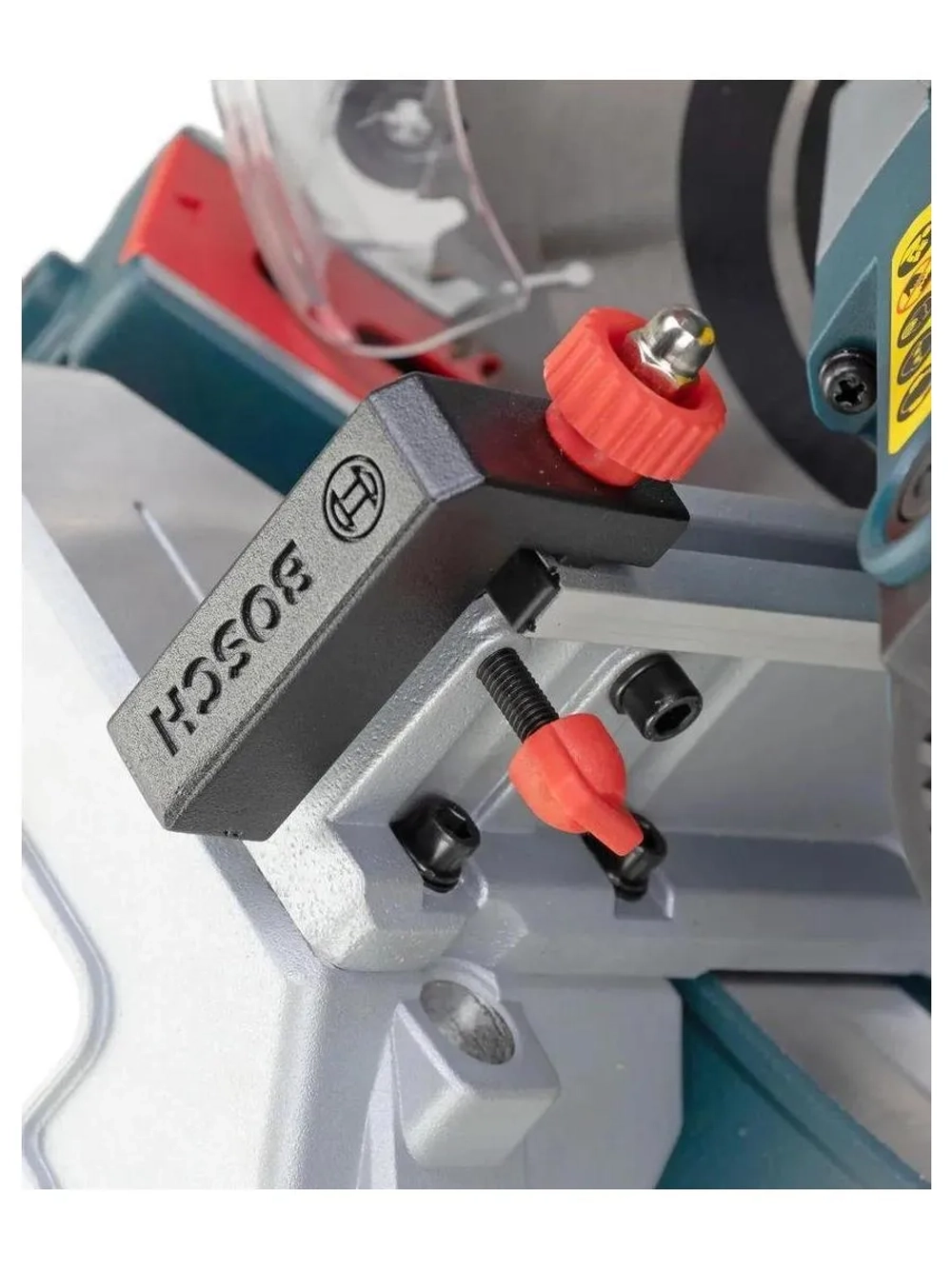 Торцовочная пила Bosch GCM 216 1300Вт 4800об/мин d=216мм