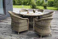 "Равенна" плетеное кресло из искусственного ротанга, цвет соломенный с серой подушкой