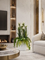 Напольная композиция из искусственных растений и цветов