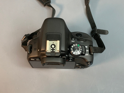 Canon 100D Kit 18-55mm 3.5-5.6 IS STM 3.500 кадров