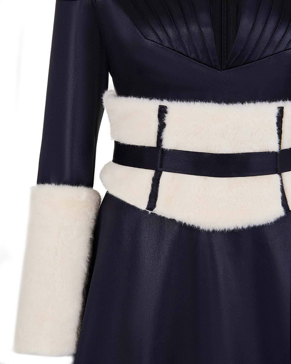 Платье макси с драпировкой на груди