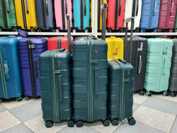 Чемодан Большой (L) полипропилен "Mironpan" съёмные колёса