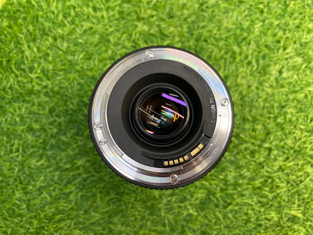 Canon EF 75-300mm 4-5.6 III