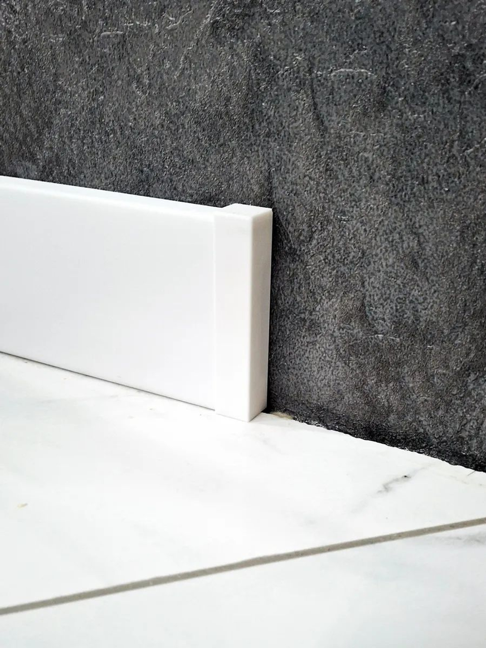 Заглушка торцевая для плинтуса 16*80 мм (пластиковая, 2 шт.)