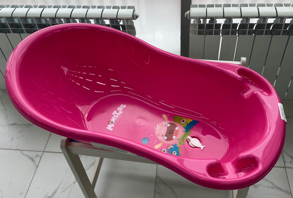 Ванна детская 102 см со сливом "Монстры" розовый