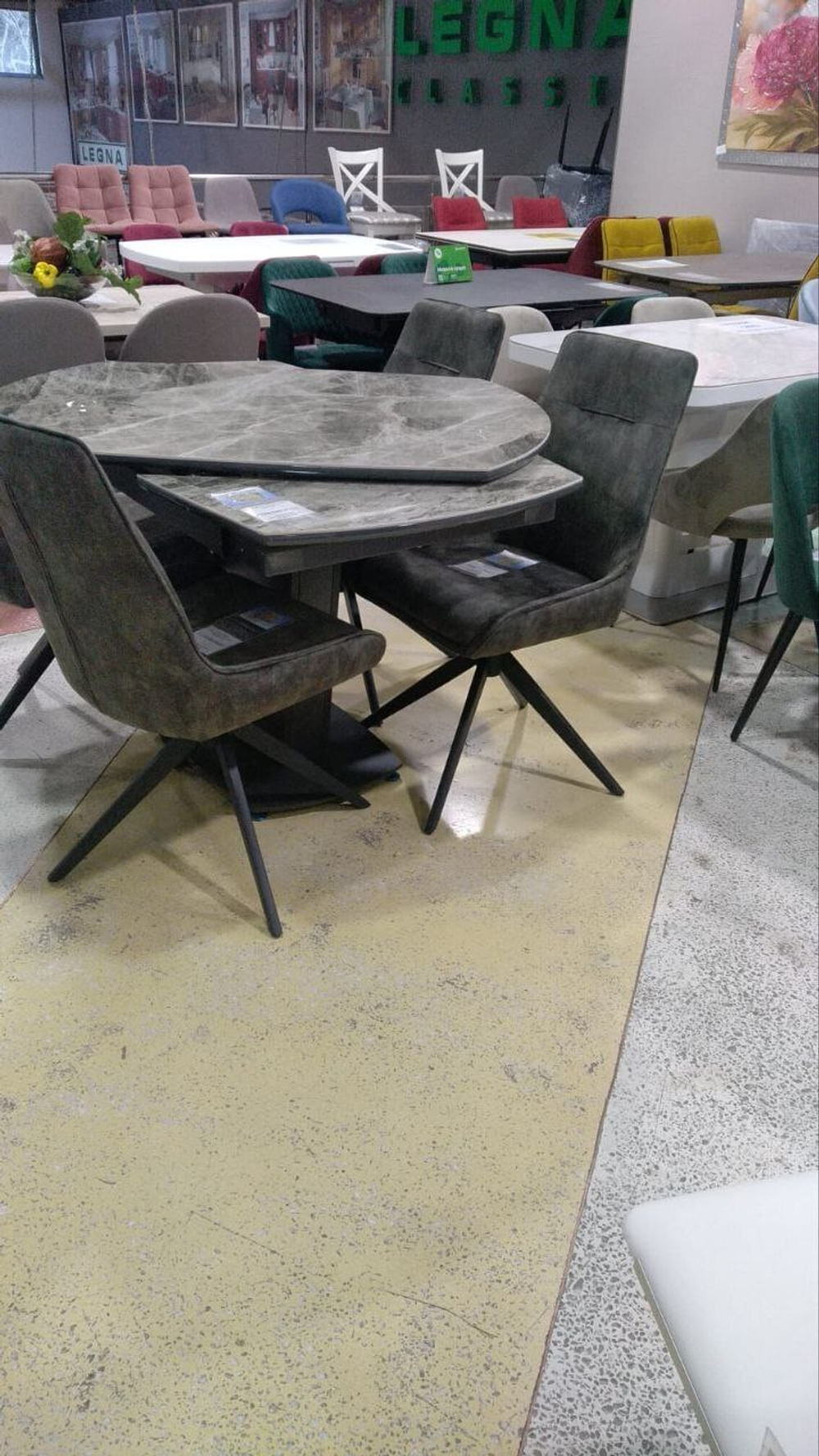 Стул DC-2211 темно зеленый ADORE17/черный