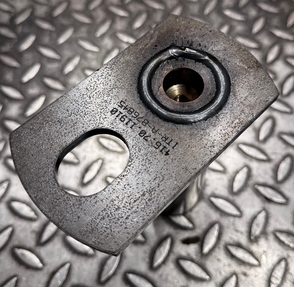 Палец 416-70-11910