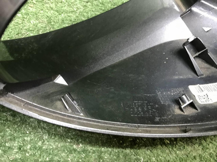 Крышка зеркала левая Porsche Cayenne 3 (17-нв)