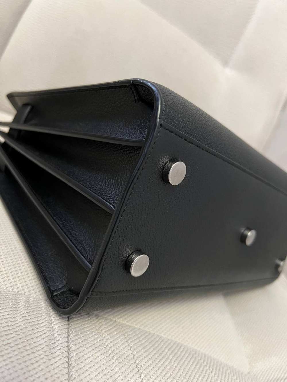 Сумка Saint Laurent Sac de Jour