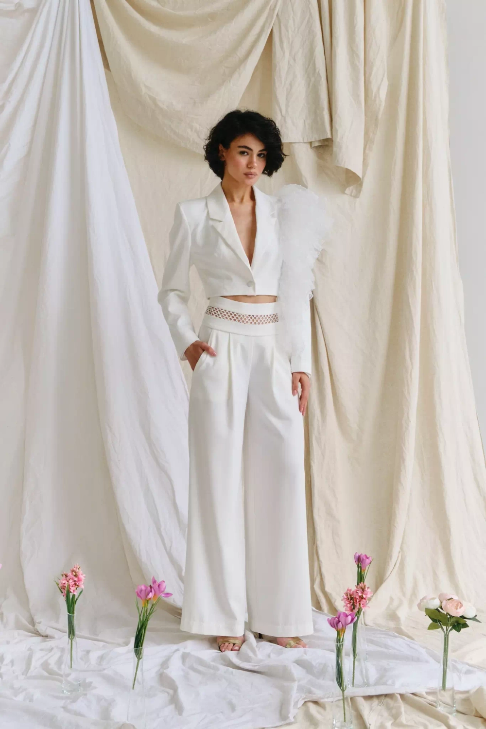 Брюки-палаццо с сеткой белые