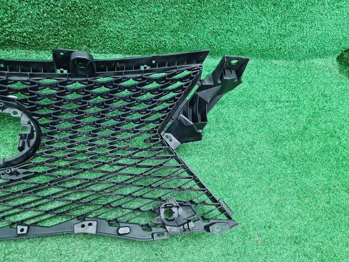 Решетка радиатора Lexus RX 4 (2015-2019) F-Sport