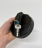 Крышка топливного бака, D106 мм, пластик с ключом и защитой, DIESEL (за 1 шт.)