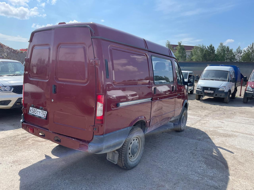 GAZ SOBOL Цельнометаллический 27527 (Бензиновый, 2,7 л, 107 л.с.)